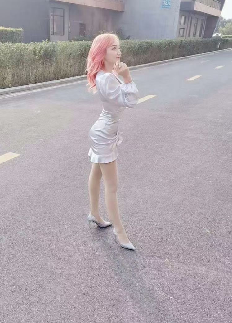 性感美女 可三通 玩的开